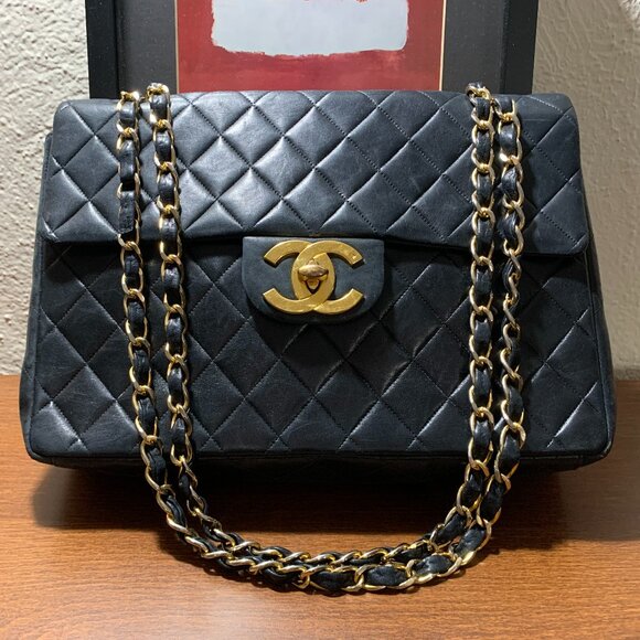 Chanel Classic Maxi Flap Quilted Lambskin Shoulder Bag - Picture 2 of 6